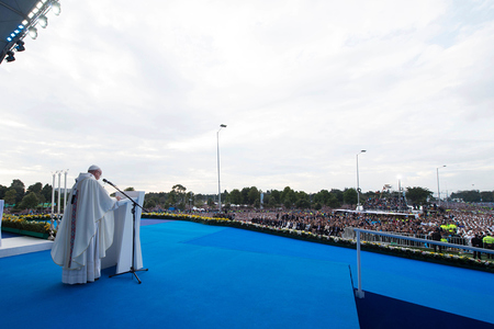 Papst Franziskus feiert den Gottesdienst im Simon Bolivar Park in Bogotá am 7. September 2017.