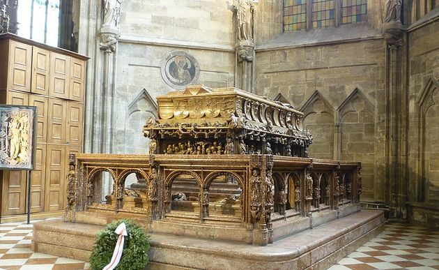 Grabmal von Friedrich III. im Stephansdom / CC BY-SA 3.0 / UOAEI1 / Wikimedia Commons