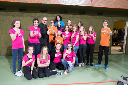 Glettler an Jugendliche: Eigene Welt mit Gottes Hilfe verändern