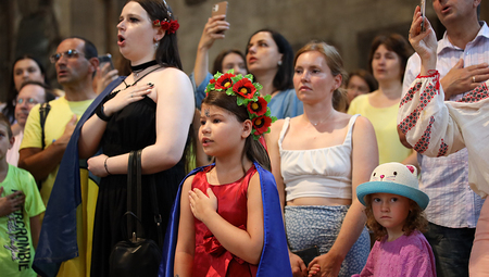 Stephansdom: Gebet um Frieden und Zusammenhalt in der Ukraine