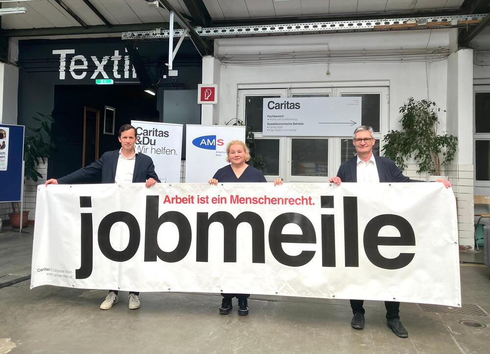  Caritasdirektor Klaus Schwertner, Arbeitsministerin Korinna Schumann (SPÖ) und AMS Wien Geschäftsführer Winfried Göschl