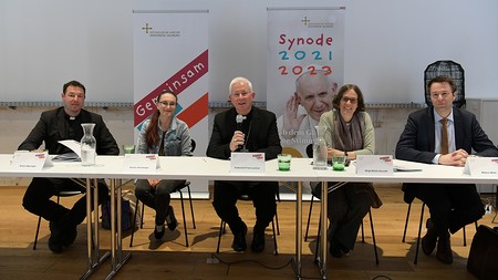 Lackner: Synodaler Prozess zeigt 'weiten Strom des Glaubens'