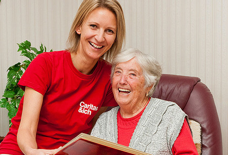 Pflege: Caritas begrüßt Schwerpunktsetzung der Regierung