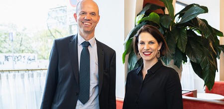 Direktor Christian Lagger, Vorsitzender der ARGE der Ordensspitäler Österreichs, traf Bundesministerin Karoline Edtstadler
