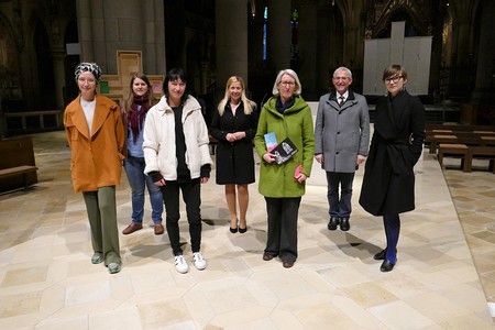 Ausstellungseröffnung 'Die Betrachterin' im Linzer Mariendom