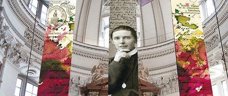 Fahnen des Künstlers Karl Hartwig Kaltner im Salzburger Dom erinnern an Maria Theresia Ledochowska