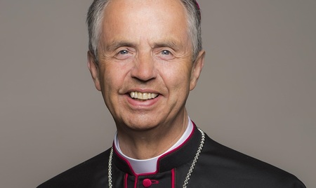 Porträt von Weihbischof Dr. Hansjörg Hofer Foto: Neumayr/Leo 27.06.2017