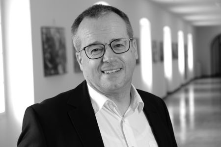 Professor für Dogmatik an der Katholisch-Theologischen Fakultät der Universität Salzburg