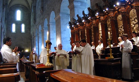 Chorgebet im Stift Heiligenkreuz