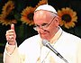 Papst Franziskus streckt den Daumen aus - das Zeichen für 'Alles Ok', bei einem Treffen mit asiatischen Jugendlichen am Solmoe Heiligtum in Dagjin am 15. August 2014. REUTERS/Ahn Young-joon/Pool (SOUTH KOREA - Tags: RELIGION PROFILE POLITICS SOCIETY 