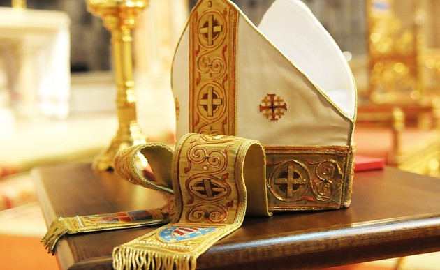 Mitra / kathbild.at/Rupprecht