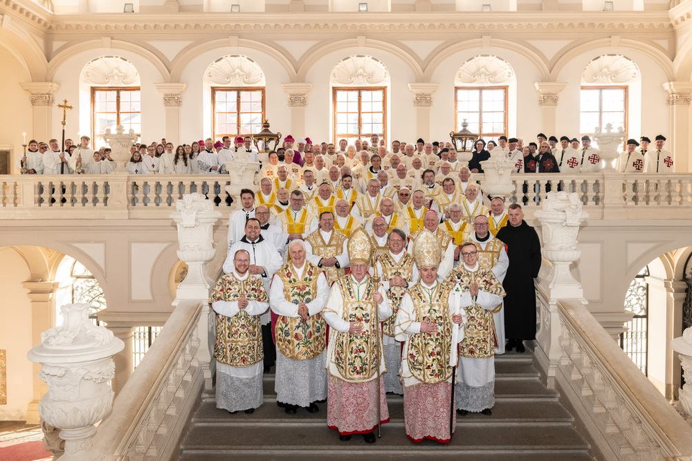 Konvent des Stiftes Göttweig nach der Abtbenediktion von Patrick Schöder / Edgar Knaack, EDGAR KNAACK Stift Göttweig: Benediktion für neuen Abt Patrick Schöder