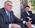 Thomas Sternberg (ZDK) und Gerda Schaffelhofer (KAÖ)