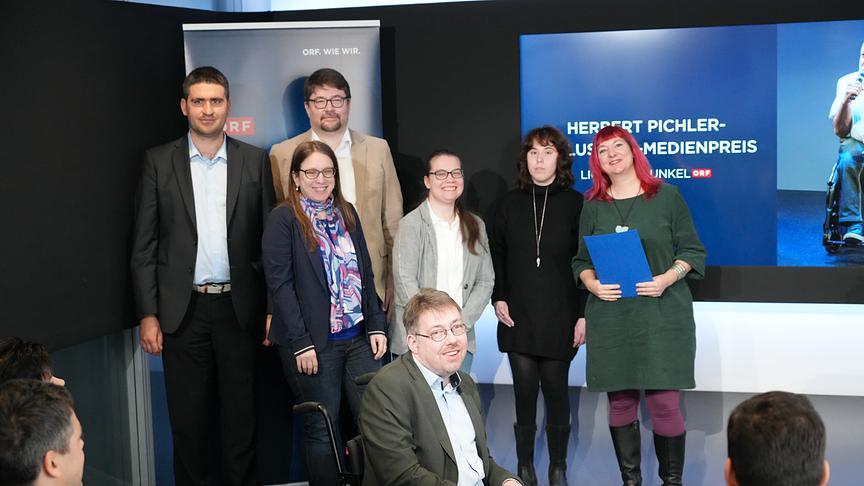 ©ORF/Roman Zach-Kiesling Team von OKTO TV (Antina Zlatkova, Thomas Lindermayer und Ivana Veznikova) mit Jurorin Gabriele Falböck und Vorstand Germain Weber ©ORF/Roman Zach-Kiesling Ö1 Radiokolleg-Redaktionsteam (Nicolai Prodöhl, Sandra Knopp, Udo Se / ©ORF/Roman Zach-Kiesling