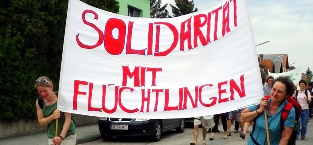 Transparent der Romaria-Wallfahrt / Don Bosco Flüchtlingswerk Transparent der Romaria-Wallfahrt