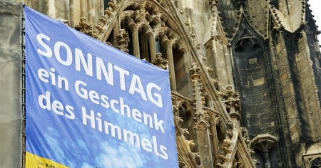 Transparent zum 'Freien Sonntag'