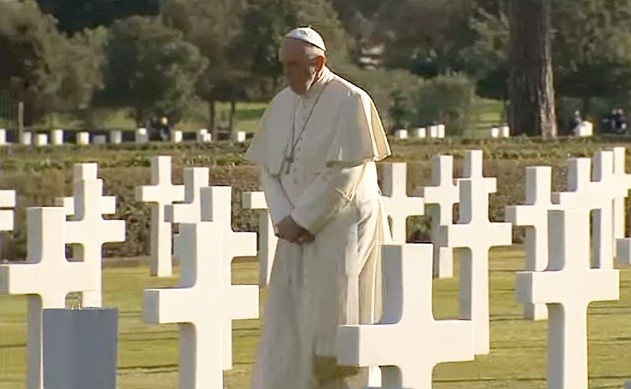 Papstappell auf US-Soldatenfriedhof: 'Nie wieder Krieg'