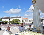Messe mit Papst Franziskus auf dem Platz vor dem Heiligtum zum 100. Jahrestag der ersten Marienerscheinung in Fatima am 13. Mai 2017.