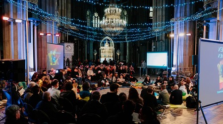 Wien: 250 Teilnehmende bei 'queerem Kreuzweg' in Votivkirche