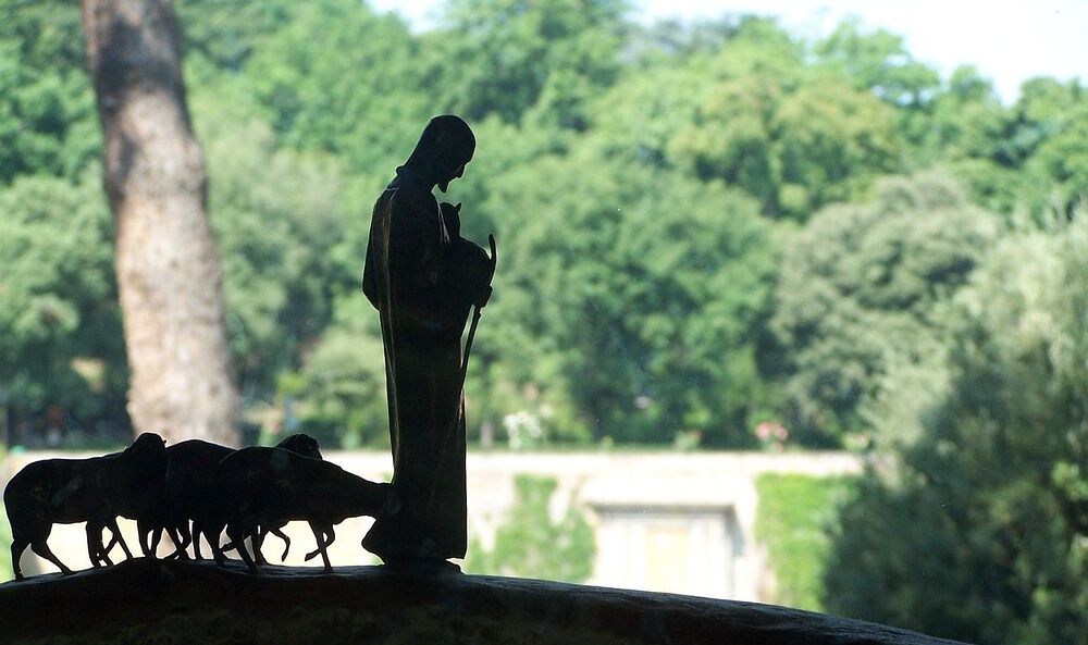 'Guter Hirte'-Statue