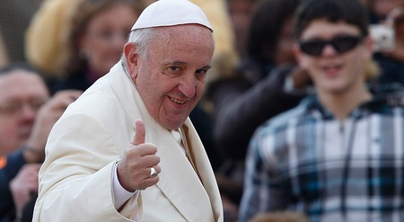Papst Franziskus während der Generalaudienz auf dem Petersplatz am 9. Dezember 2015.