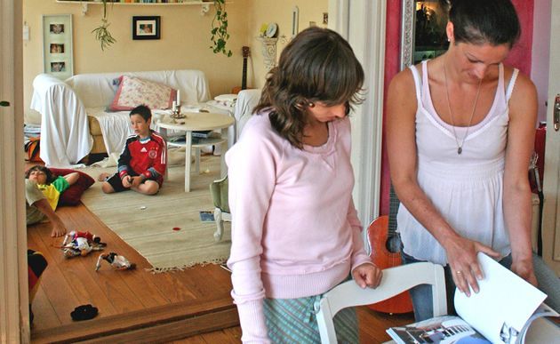 Kindereiche Familie [ (c) www.BilderBox.com, Erwin Wodicka, Siedlerzeile 3, A-4062 Thening, Tel. + 43 676 5103678.Verwendung nur gegen HONORAR, BELEG,URHEBERVERMERK und den AGBs auf bilderbox.com](in an im auf aus als and beim mit einer einem eines *