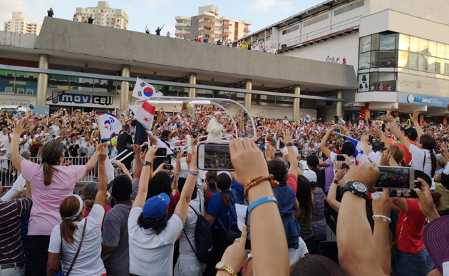 Papst ermutigt in Panama Jugend zur 'Kultur der Begegnung'