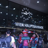 Vor der Abfahrt des Praytrain am Hauptbahnhof