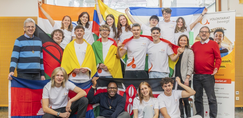 17 Freiwillige starten ihren Auslandsdienst mit 'Volontariat bewegt'