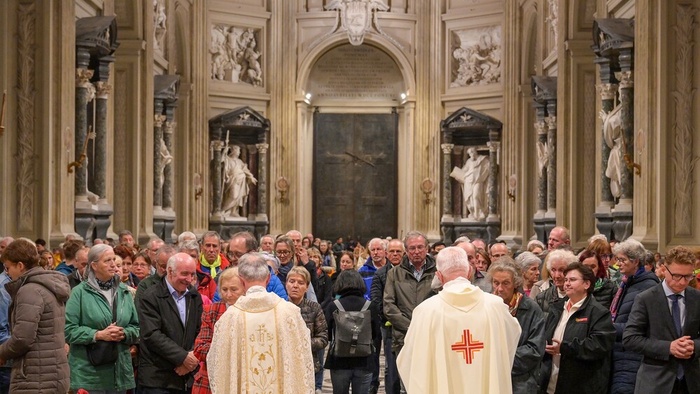 Salzburger Rom-Pilger bei Gottesdienst in Lateranbasilika