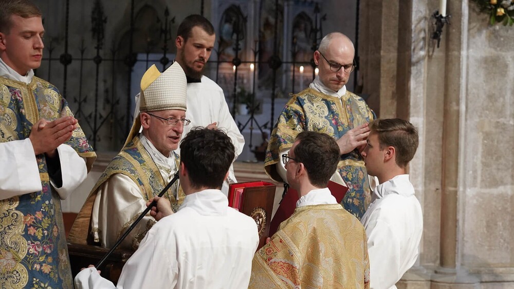 Diakonenweihe in Stift Heiligenkreuz / Stift Heiligenkreuz Diakonenweihe in Stift Heiligenkreuz