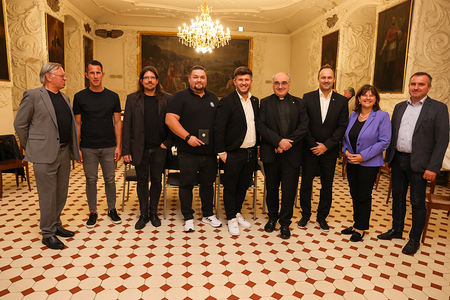 Grazer Bischof Krautwaschl ruft zu Respekt im Fußball auf