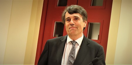 AKV verurteilt Ermordungen in einer Kirche in Nizza scharf