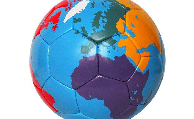 Fair gehandelter Eine-Welt-Fußball / jugendeinewelt.at