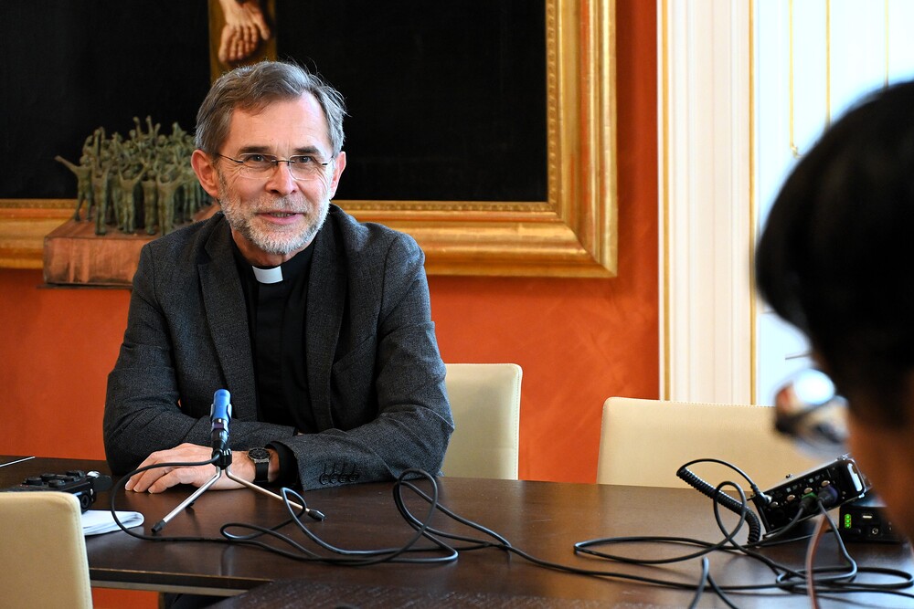 Josef Grünwidl / Kathpress / Henning Klingen kreuz & quer nah dran