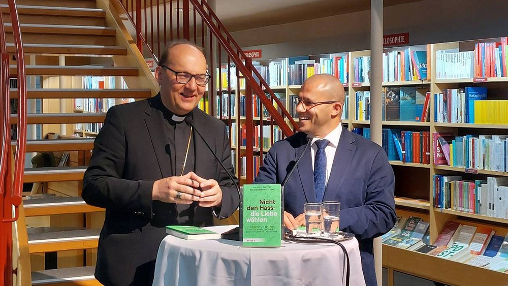 Bischof und Imam für Begegnung statt Hass in Gesellschaft