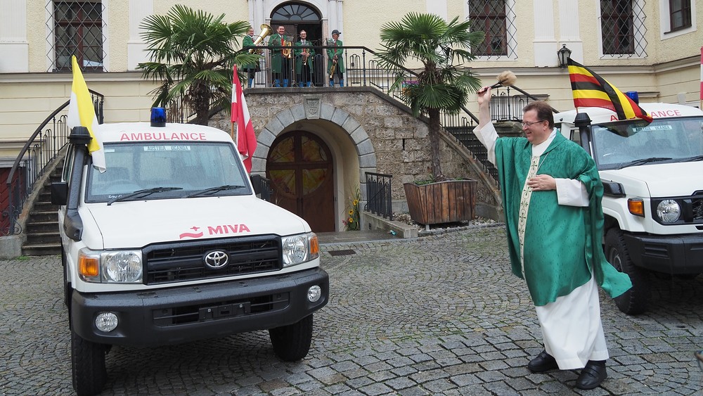 MIVA Austria OLYMPUS DIGITAL CAMERA