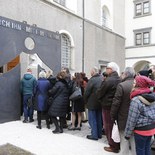 Bischof Schwarz öffnet „Heilige Pforte“ des Klagenfurter Domes