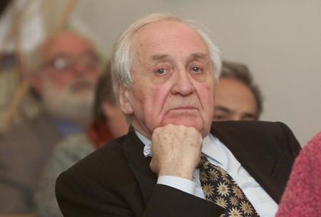 Martin Riedlinger.       Wien, 5.12.2001     ? Franz Josef Rupprecht; A-7123 M?nchhof; Bank: Raiffeisenbank M?nchhof (BLZ 33054), Kto.-Nr.: 17.608 