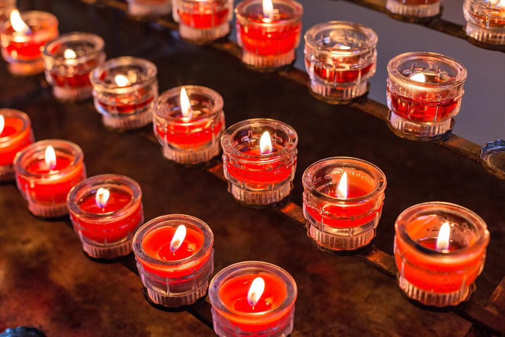 Viele Grablichter, Symbolfoto f?r Religion, Trauer, Erinnerung