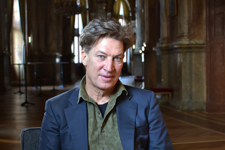 FeierAbend: 'Die gro?e Entscheidung -Tobias Moretti ?ber Franz J?gerst?tter', Der amerikanische Regisseur Terence Malick hat einen Film ?ber Franz J?gerst?tter gedreht. 'Hidden Life' (Verborgenes Leben) erz?hlt die Geschichte des Innviertler Bauern u