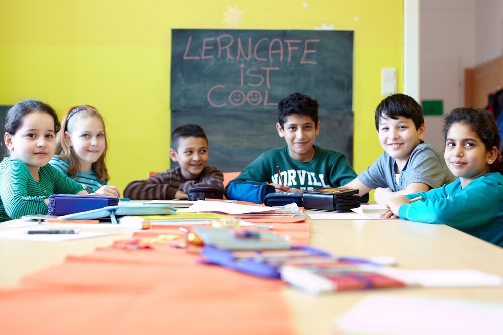 Caritas für mehr Deutschangebote und Lernunterstützungsangebote