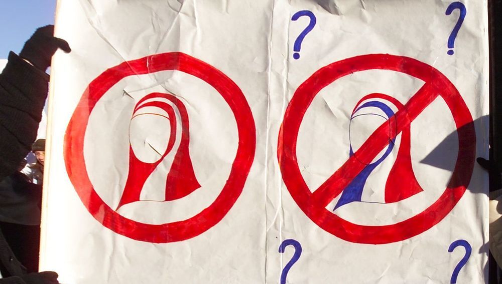 Kopftuchverbot: Bischofskonferenz hat erhebliche rechtliche Bedenken