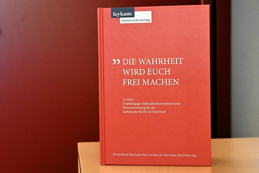 Missbrauch: Neue Publikation zu 15 Jahren Opferschutzkommission