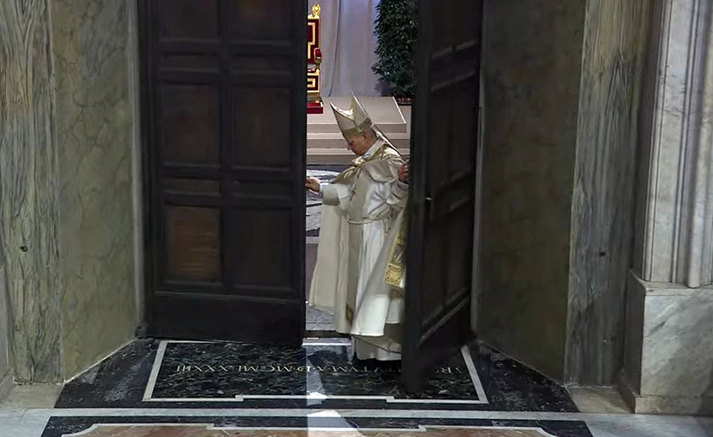 Papst Leo XIV. schließt Heilige Pforte / Vatican Media Papst Leo XIV. schließt Heilige Pforte