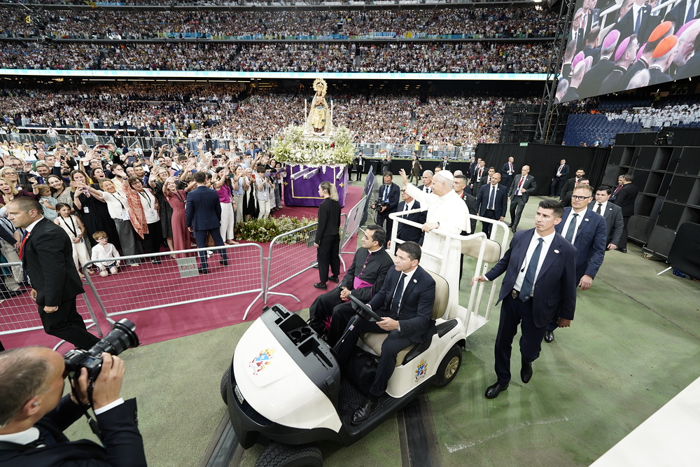 Papst Leo XIV. im Bernabéu-Stadion in Madrid / Á. Pérez Meca / Europa Press Papst Leo XIV. im Bernabéu-Stadion in Madrid