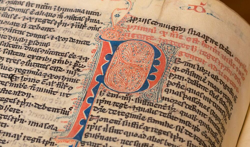 Initiale in mittelalterlichem Buch / Stift Klosterneuburg Initiale in mittelalterlichem Buch