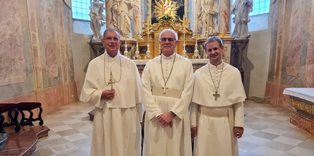 v.l.: Generalabt Jos Wouters, Abt Norbert Lesovsky, Prälat Leopold Baumberger