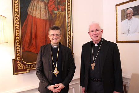 Weihbischof Crisan und Erzbischof Lackner