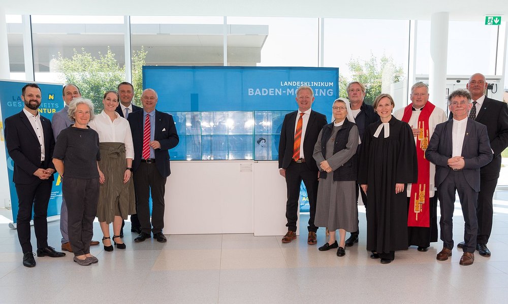 Segnung des Restituta-Denkmals